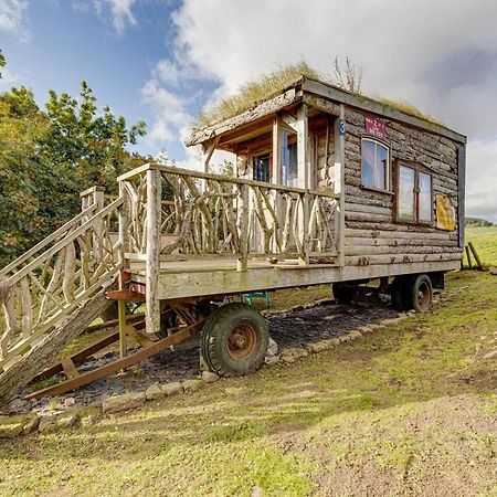 2X Double Bed - Glamping Wagon Dalby Forest Скарборо Екстер'єр фото