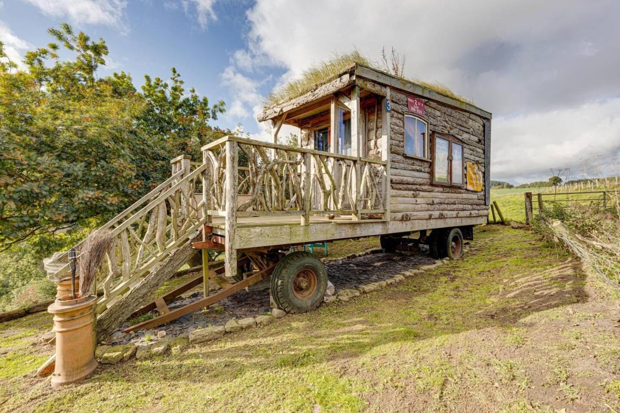 2X Double Bed - Glamping Wagon Dalby Forest Скарборо Екстер'єр фото